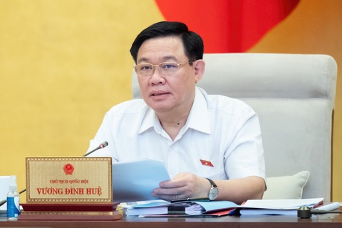Tháng 10 sẽ lấy phiếu tín nhiệm với cán bộ do Quốc hội bầu, phê chuẩn - Ảnh 3. Chủ tịch Quốc hội Vương Đình Huệ - Ảnh: GIA HÂN