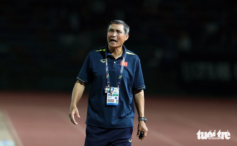 HLV Mai Đức Chung vẫn dẫn dắt tuyển nữ Việt Nam tại World Cup nữ 2023 - Ảnh 1. HLV Mai Đức Chung vẫn là HLV trưởng đội tuyển nữ Việt Nam tại World Cup nữ 2023 - Ảnh: N.K.