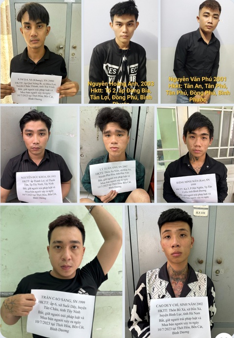 Đường dây mua bán người gồm nhiều đối tượng bị công an tạm giữ - Ảnh: T.D. Đường dây mua bán người gồm nhiều đối tượng bị công an tạm giữ - Ảnh: T.D.
