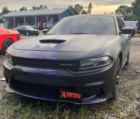 Con bỏ chạy sau khi vi phạm giao thông, mẹ nộp cho cảnh sát - Ảnh 1. Chiếc xe Dodge Charger bị truy đuổi - Ảnh: Carscoops