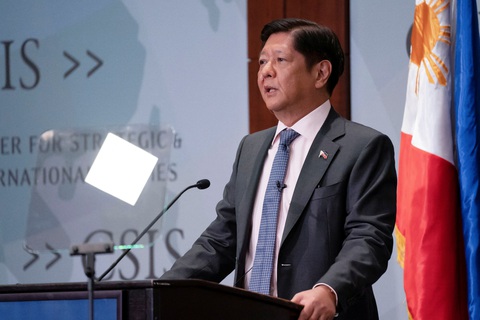 Tổng thống Philippines Ferdinand Marcos Jr - Ảnh: REUTERS Tổng thống Philippines Ferdinand Marcos Jr nói hy vọng cựu tổng thống Rodrigo Duterte và Chủ tịch Trung Quốc Tập Cận Bình thảo luận về vấn đề Biển Đông - Ảnh: REUTERS