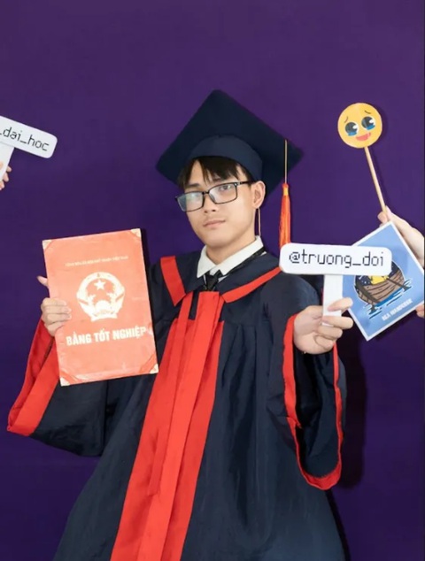 Thủ khoa, á khoa siêu nỗ lực khối A00 - đôi bạn học chung một lớp - Ảnh 2. Thí sinh Đặng Tuấn Anh, á khoa khối A00 toàn quốc - Ảnh: NVCC