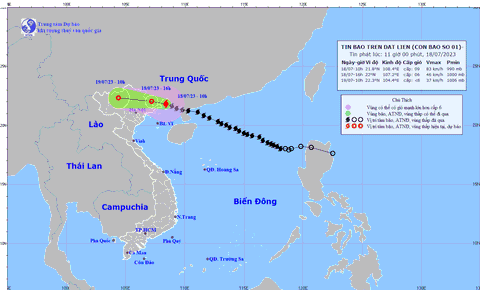 Tâm bão đang ở trên đất liền Trung Quốc, cách Móng Cái 60km - Ảnh 1. Vị trí và hướng di chuyển bão lúc 10h sáng 18-7 - Ảnh: NCHMF