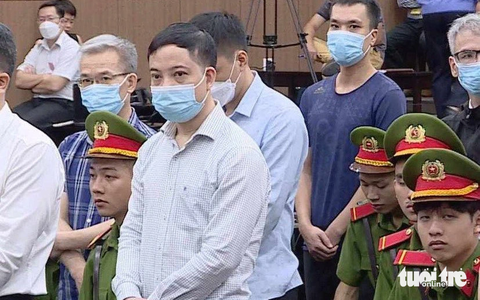 Bị cáo Phạm Trung Kiên nghe VKS luận tội - Ảnh: DANH TRỌNG Bị cáo Phạm Trung Kiên nghe VKS luận tội - Ảnh: DANH TRỌNG
