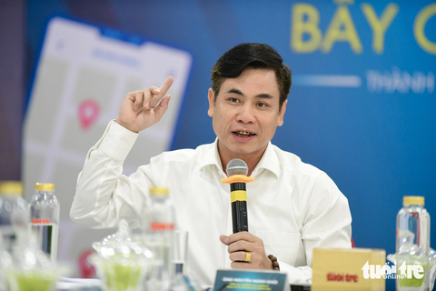 Thị trường bất động sản ‘vắng bóng’ căn hộ dưới 25 triệu đồng/m² - Ảnh 1. Ông Nguyễn Mạnh Khởi - phó cục trưởng Cục Quản lý nhà và Thị trường bất động sản (Bộ Xây dựng) - chia sẻ tại buổi tọa đàm - Ảnh: QUANG ĐỊNH