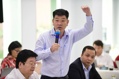 Làm sao để giảm được giá nhà? - Ảnh 3. Ông Lê Hữu Nghĩa - tổng giám đốc Công ty TNHH Xây dựng - Thương mại Lê Thành - Ảnh: Q.Đ.