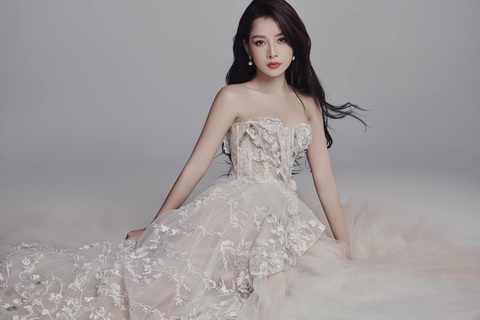Chi Pu được gì khi đi ra đấu trường quốc tế? - Ảnh 1. Chi Pu được đánh giá gặt hái nhiều thành công khi tham gia Đạp gió 2023 - Ảnh: FBNV