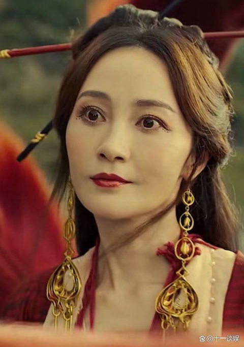 Nhan sắc nàng Đát Kỷ 41 tuổi bị chê già như... mẹ nam chính - Ảnh 2. Nhan sắc nàng Đát Kỷ 41 tuổi bị chê già như... mẹ nam chính - Ảnh 2.