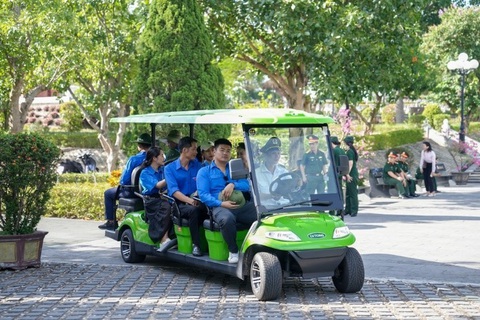 TNG Holdings Vietnam về nguồn - Ảnh 3. Xe được Tập đoàn TNG tặng Nghĩa trang quốc gia Đường 9 vào năm 2022