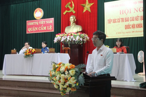 Ông Trần Chí Cường làm phó chủ tịch UBND TP Đà Nẵng - Ảnh 1. Ông Trần Chí Cường trong vai trò đại biểu Quốc hội tiếp xúc cử tri Đà Nẵng vào cuối tháng 6-2023 - Ảnh: TRƯỜNG TRUNG