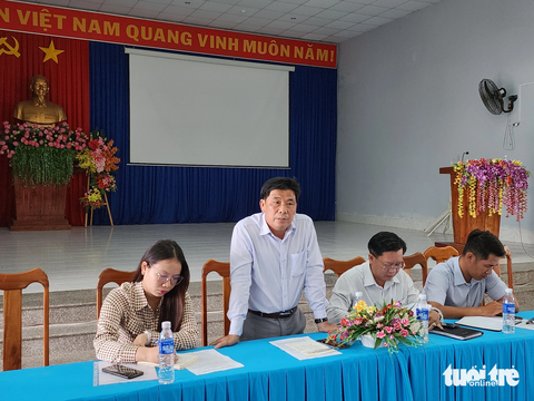 Đề nghị giám định em gái của bé trai bị cha dượng đốt dương vật - Ảnh 3. Ông Đặng Huy Châu - trưởng phòng bảo vệ chăm sóc trẻ em - bình đẳng giới thuộc Sở Lao động - Thương binh và Xã hội tỉnh An Giang - đề nghị giám định bé M. - Ảnh: BỬU ĐẤU