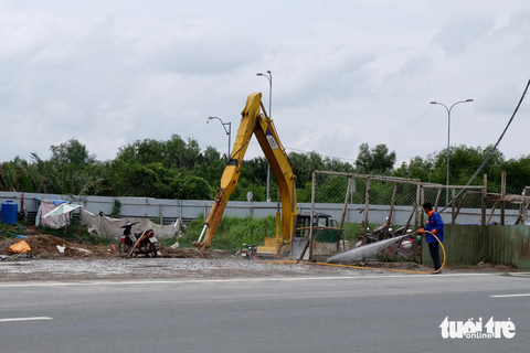 Sẽ sớm khắc phục bất cập tại nút giao thông An Phú - Ảnh 4. Sẽ sớm khắc phục bất cập tại nút giao thông An Phú - Ảnh 4.