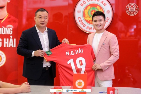Chiều nay 2-7, Quang Hải ra sân trong màu áo CLB Công An Hà Nội - Ảnh 1. Chiều nay 2-7, Quang Hải ra sân trong màu áo CLB Công An Hà Nội - Ảnh 1.
