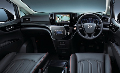 Mẫu MPV Nissan này sắp trở lại đấu Toyota Alphard bằng thế hệ mới - Ảnh 2. Nội thất Elgrand hiện tại không quá lỗi thời nhờ bản cập nhật gần nhất vào năm 2020, nhưng mẫu MPV này cần một làn gió tươi mới để cạnh tranh trước các đối thủ ngày một nặng ký như Toyota Alphard - Ảnh: Nissan
