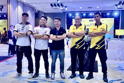 Giải đua xe địa hình đối kháng Knock Out the King 2023 có lực lượng vận động viên tham gia đều là những tên tuổi có tiếng, dày dặn tại các giải trong nước - Ảnh: H.T Giải đua xe địa hình đối kháng Knock Out the King 2023 có lực lượng vận động viên tham gia đều là những tên tuổi có tiếng tại các giải trong nước - Ảnh: H.T.