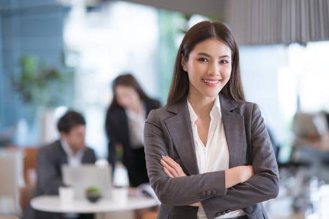 Thực Tập Sinh Kinh Doanh - khởi đầu hứa hẹn cho sinh viên - Ảnh 3. Thực tập sinh đôi lúc cần hỗ trợ nhân viên kinh doanh - Ảnh: Internet.