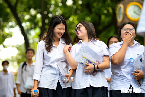 Điểm sàn Học viện Ngoại giao thấp nhất 21, Trường ĐH Khoa học tự nhiên cao nhất 30 - Ảnh 1. Học sinh tham dự kỳ thi tốt nghiệp THPT năm 2023 - Ảnh: NAM TRẦN