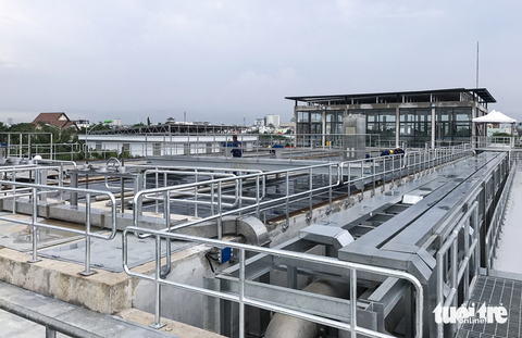 Cận cảnh nhà máy xử lý nước thải ngàn tỉ ở TP.HCM 7 năm “đói nước” - Ảnh 7. Theo nhận định của các chuyên gia giao thông - đô thị, nhà máy xử lý nước thải lưu vực Tham Lương - Bến Cát thiếu đồng bộ gây lãng phí hiệu quả đầu tư, ảnh hưởng đến môi trường. Do vậy, cần phải khẩn trương tìm nguồn lực để khắc phục ngay. Trong khi TP đang nỗ lực cải tạo kênh rạch thì xử lý nước thải sẽ là khâu quan trọng nhất, nếu không ô nhiễm vẫn hoàn ô nhiễm.