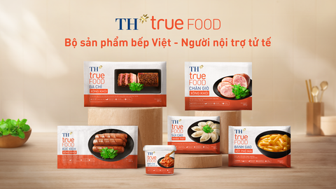 Ba bộ sản phẩm đầu tiên trong nhóm sản phẩm TH true FOOD "Bếp Việt - Người nội trợ tử tế" được Tập đoàn TH ra mắt bao gồm: Bánh gạo, Sủi cảo và Kim chi Ba bộ sản phẩm đầu tiên trong nhóm sản phẩm TH true FOOD "Bếp Việt - Người nội trợ tử tế" được Tập đoàn TH ra mắt bao gồm: Bánh gạo, Sủi cảo và Kim chi