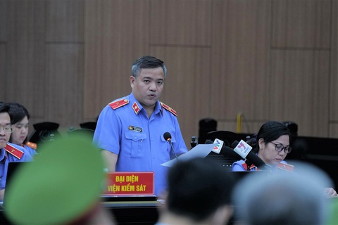Cựu điều tra viên - Ảnh 2. Đại diện viện kiểm sát tại tòa - Ảnh: NAM ANH
