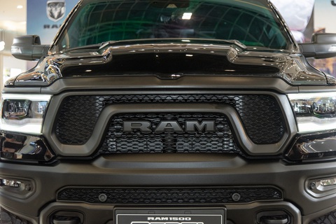 RAM 1500 bản rẻ nhất trình làng Việt Nam, nhưng giá vẫn như xe sang - Ảnh 9. RAM 1500 bản rẻ nhất trình làng Việt Nam, nhưng giá vẫn như xe sang - Ảnh 9.