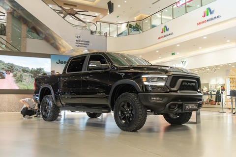 RAM 1500 bản rẻ nhất trình làng Việt Nam, nhưng giá vẫn như xe sang - Ảnh 4. RAM 1500 bản rẻ nhất trình làng Việt Nam, nhưng giá vẫn như xe sang - Ảnh 4.