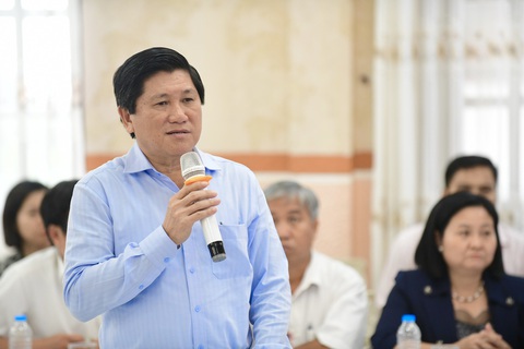 Nông dân lãnh đủ do quy trình xét nghiệm tôm lạc hậu? - Ảnh 3. Ông Lê Văn Sử - phó chủ tịch UBND tỉnh Cà Mau - Ảnh: QUANG ĐỊNH