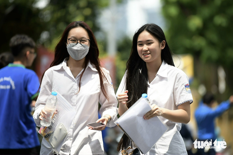Điểm sàn xét tuyển Trường đại học Sư phạm Hà Nội - Ảnh 1. Học sinh tham dự kỳ thi tốt nghiệp THPT tại Hà Nội - Ảnh: NAM TRẦN