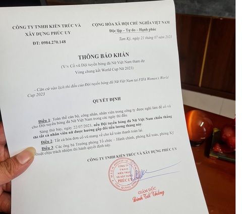 Thông báo khẩn của giám đốc cổ vũ đội tuyển nữ Việt Nam khiến nhân viên vui vui - Ảnh 1. Thông báo khẩn của giám đốc cổ vũ đội tuyển bóng đá nữ Việt Nam khiến nhân viên vui vui - Ảnh: TẤT THẮNG