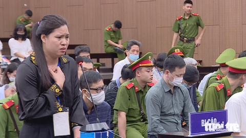 Vụ chuyến bay giải cứu: Bị cáo nói với con 'thời gian tới mẹ sẽ đi công tác dài' - Ảnh 1. Bị cáo Trần Thị Mai Xa - Ảnh: DANH TRỌNG