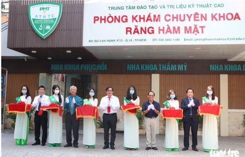 Tin tức sáng 23-7: Xác minh kê khai tài sản của 25.800 người, kỷ luật 5 người không trung thực - Ảnh 1. Phòng khám răng hàm mặt kỹ thuật cao Trường đại học Y khoa Phạm Ngọc Thạch - Ảnh: X.MAI