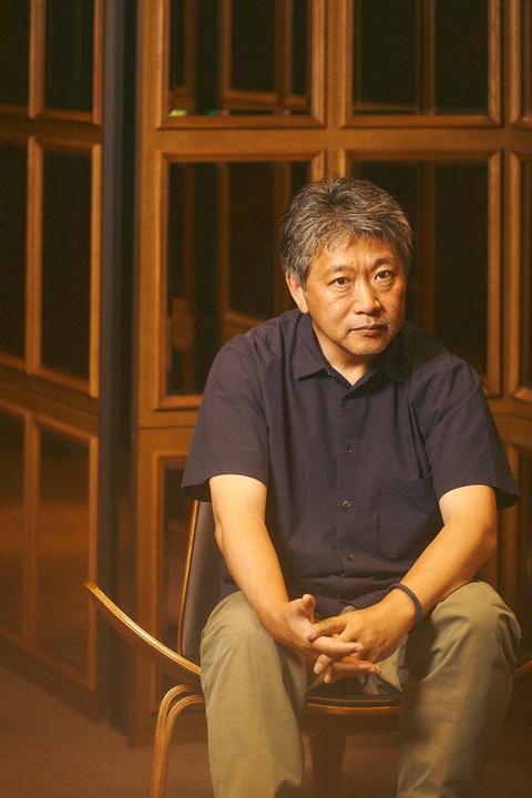 Hirokazu Kore-eda: Bảo vật điện ảnh của Nhật Bản - Ảnh 2. Đạo diễn Hirokazu Kore-eda - Ảnh: Korea JoongAng Daily