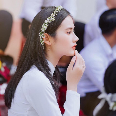 Huỳnh Trần Ý Nhi khoe vẻ đẹp hồn nhiên của tuổi học trò - Ảnh: Facebook Nhi Huỳnh Huỳnh Trần Ý Nhi khoe vẻ đẹp hồn nhiên của tuổi học trò - Ảnh: Facebook Nhi Huỳnh