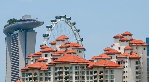 Singapore và Lisbon đứng đầu bảng xếp hạng có giá thuê nhà tăng mạnh nhất - Ảnh 1. Các căn hộ cao cấp gần khách sạn Marina Bay Sands, Singapore - Ảnh: AFP