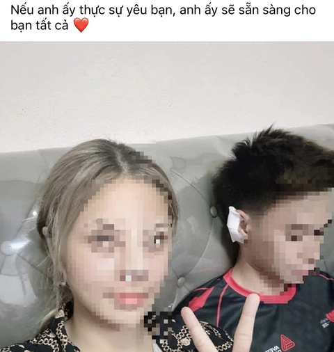 Hình ảnh cặp đôi được cho là dùng sụn tai của chàng trai nâng mũi cho cô gái - Ảnh: FACEBOOK Hình ảnh cặp đôi được cho là dùng sụn tai của chàng trai nâng mũi cho cô gái - Ảnh: FACEBOOK