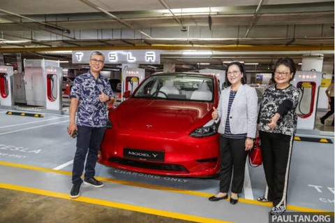 Malaysia muốn thành trung tâm sản xuất xe điện - Ảnh 1. Việc Tesla mở bán ở Malaysia được đánh giá là dấu hiệu cho thấy quốc gia này muốn vươn lên thành một trung tâm xe điện ở Đông Nam Á - Ảnh: Paultan