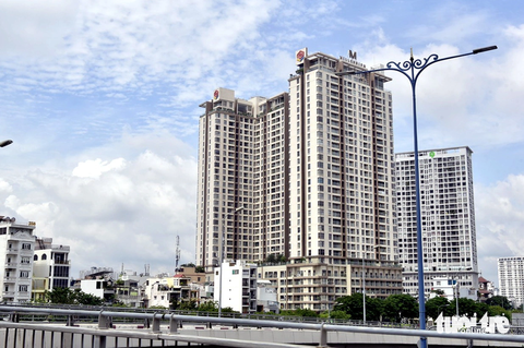 TP.HCM tạm dừng giao dịch khu đất 132 Bến Vân Đồn, quận 4 - Ảnh 1. Toà nhà chung cư Millennium số 132 Bến Vân Đồn, quận 4, TP.HCM - Ảnh: T.T.D.