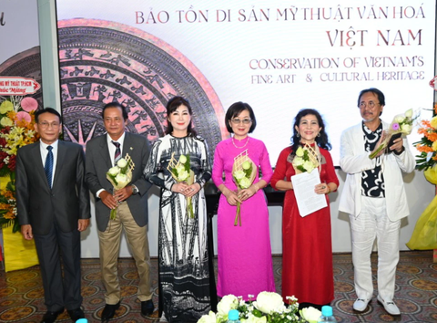 Ban giám đốc Trung tâm UNESCO Bảo tồn Di sản mỹ thuật văn hóa Việt Nam - Ảnh: BTC Ban giám đốc Trung tâm UNESCO Bảo tồn Di sản mỹ thuật văn hóa Việt Nam - Ảnh: BTC