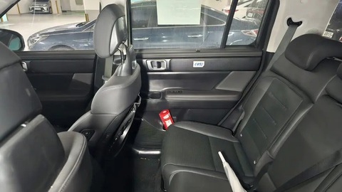 Thêm ảnh thực tế Hyundai Santa Fe mới và chi tiết nội thất - Ảnh 13. Thêm ảnh thực tế Hyundai Santa Fe mới và chi tiết nội thất - Ảnh 13.