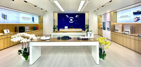 Cửa hàng robot hút bụi Ecovacs đầu tiên tại Việt Nam - Ảnh 1. Cửa hàng robot hút bụi Ecovacs đầu tiên tại Việt Nam - Ảnh 1.
