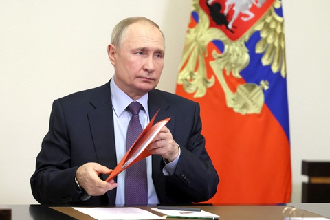 Ông Putin ký ban hành luật cấm chuyển giới tại Nga - Ảnh 1. Tổng thống Nga Vladimir Putin - Ảnh: REUTERS
