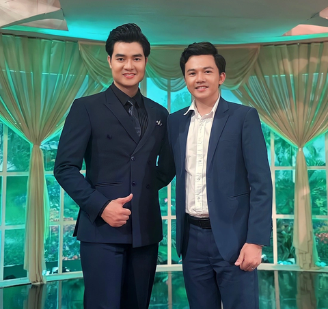 Nhạc sĩ Nguyễn Bá Hùng (bìa phải) và ca sĩ Đào Mác - Ảnh: NVCC Nhạc sĩ Nguyễn Bá Hùng (phải) và ca sĩ Đào Mác - Ảnh: NVCC