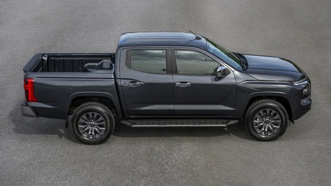 Mitsubishi Triton đời mới chính thức ra mắt - Ảnh 2. Kích thước tổng xe tăng không nhiều nhưng chiều dài cơ sở được tăng mạnh tới 130 mm - Ảnh: Drive