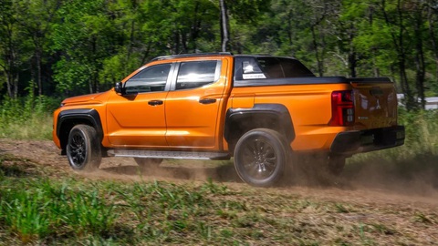 Mitsubishi Triton đời mới chính thức ra mắt - Ảnh 6. Mitsubishi Triton đời mới chính thức ra mắt - Ảnh 6.