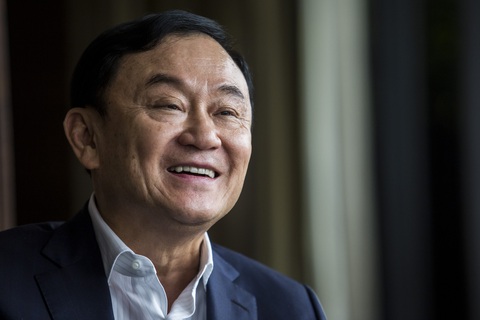 Cựu thủ tướng Thái Lan Thaksin Shinawatra tuyên bố sắp về nước sau 15 năm tự lưu đày - Ảnh: AFP Cựu thủ tướng Thái Lan Thaksin Shinawatra về nước sau 17 năm, bị tòa án tuyên phạt 8 năm tù - Ảnh: AFP