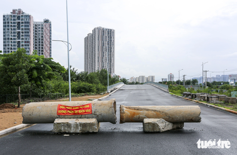 Đường song hành ‘chia lửa’ cho đường dẫn cao tốc TP.HCM – Long Thành sắp thông xe - Ảnh 3. Đoạn còn lại chưa thể hoàn thiện do đang chờ TP Thủ Đức hoàn tất bàn giao mặt bằng. Có thể trong năm 2024 hoặc đầu 2025 tùy thuộc vào tiến độ bàn giao mặt bằng (đoạn giáp vành đai 2)