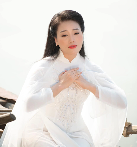 Huyền Trang đoạt giải Nhất cuộc thi Tiếng hát Truyền hình Sao Mai 2013 - Ảnh: Facebook Huyền Trang Huyền Trang đoạt giải nhất cuộc thi Tiếng hát Truyền hình Sao Mai 2013 - Ảnh: Facebook Huyền Trang