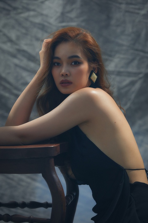 Giang Hồng Ngọc quyến rũ, đậm chất “đàn bà” trong bộ ảnh mới Giang Hồng Ngọc quyến rũ, đậm chất “đàn bà” trong bộ ảnh mới