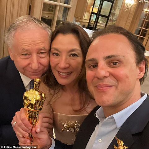 Dương Tử Quỳnh kết hôn với 'ông trùm F1' Jean Todt sau 6.992 ngày yêu - Ảnh 4. Cựu tay đua Felipe Massa đăng ảnh chụp cùng cặp đôi tại hôn lễ