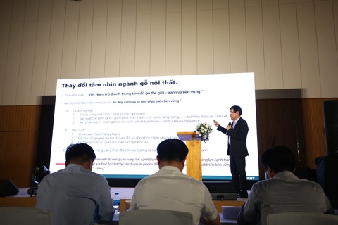 Kinh tế xanh trở thành luật chơi, không phải hoạt động "từ thiện" - Ảnh 1. Ngành gỗ Việt cần có tư duy xanh và tư duy bền vững - Ảnh: Q.H.